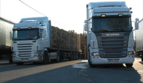 Transporteur des palettes en bois recyclées Dijon