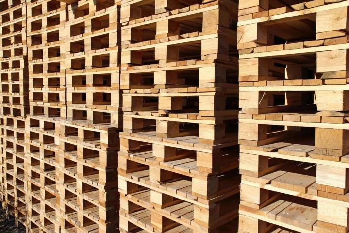 Palette de manutention en bois Dijon