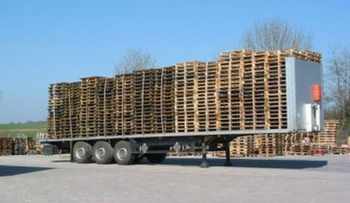 Transporteur des palettes en bois recyclées Dijon
