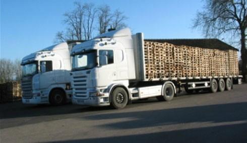 Transporteur des palettes en bois recyclées Dijon