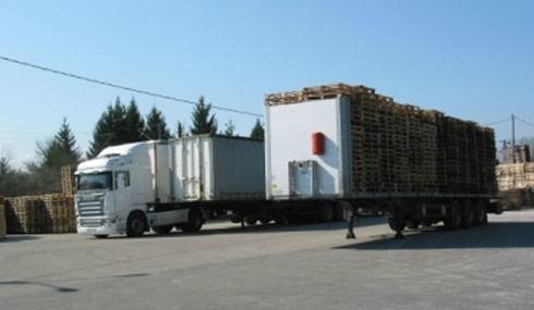 Transporteur des palettes en bois recyclées Dijon