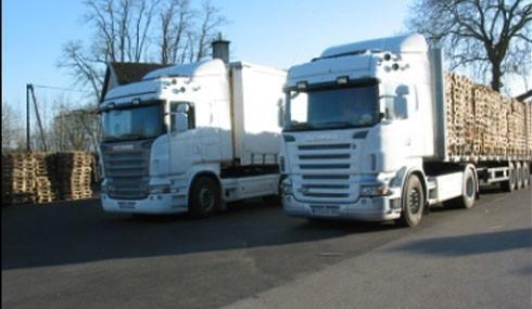 Transporteur des palettes en bois recyclées Dijon